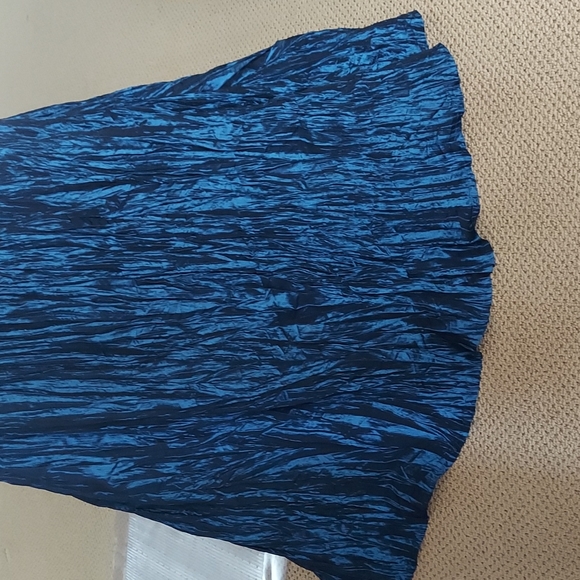 Beautiful Pleated Maxi Skirt - Picture 2 of 10